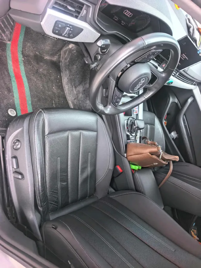 2020 Audi A4L 2.0T 190HP L4 7DCT,autocango,china used car exporter,china ev exporter,chinese used car exporter,chinese used ev exporter