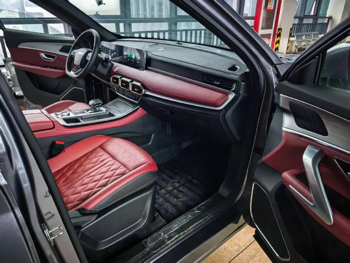 2025 Jetour X70 Plus 1.5T 156HP L4 CVT,autocango,china used car exporter,china ev exporter,chinese used car exporter,chinese used ev exporter