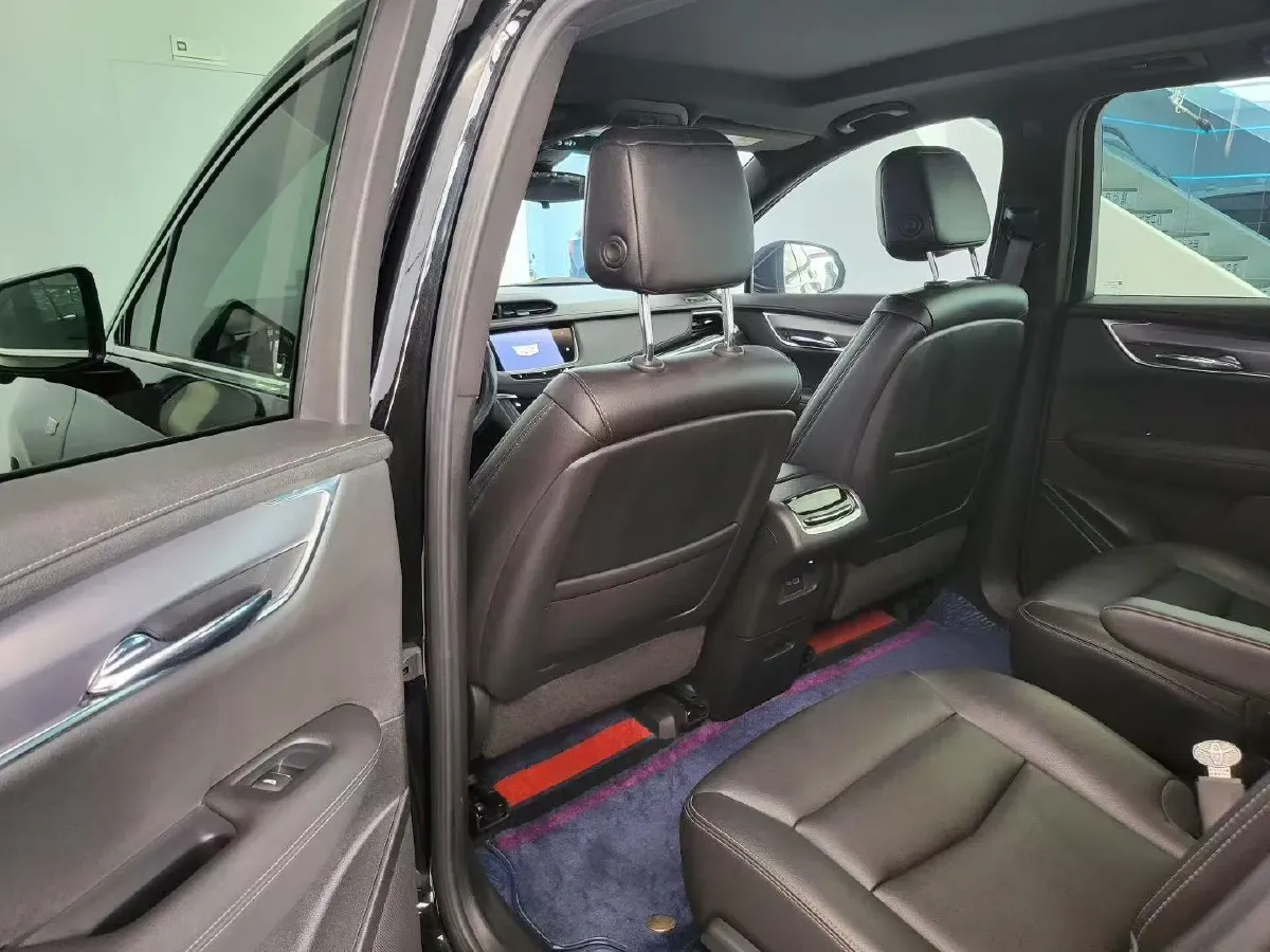 2021 Cadillac XT6 2.0T 237HP L4 9AT,autocango,china used car exporter,china ev exporter,chinese used car exporter,chinese used ev exporter