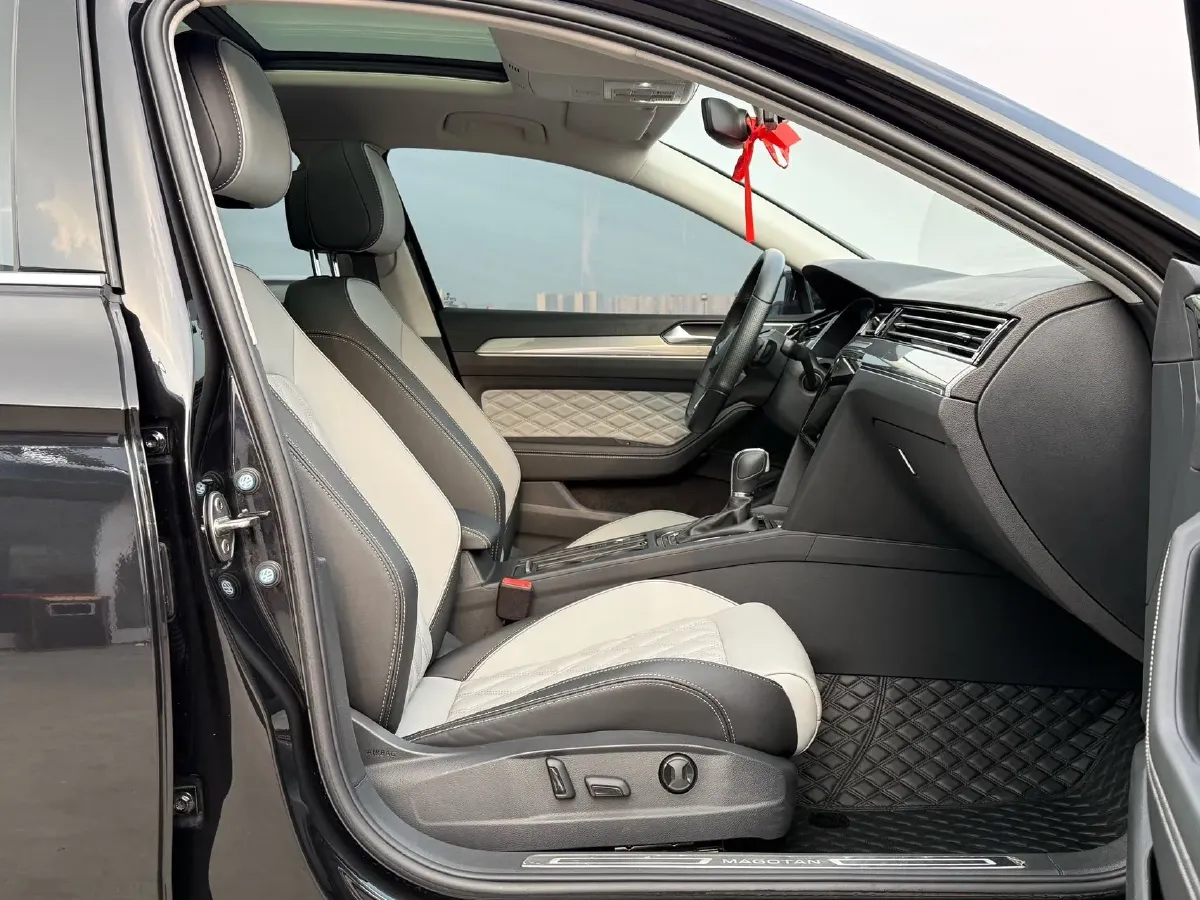 2023 Volkswagen Magotan 2.0T 186HP L4 7DCT,autocango,china used car exporter,china ev exporter,chinese used car exporter,chinese used ev exporter
