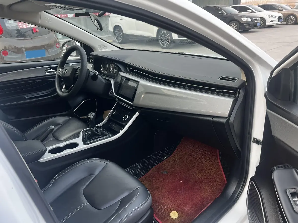 2019 Chery Arrizo 5 1.5L 116HP L4 5MT,autocango,china used car exporter,china ev exporter,chinese used car exporter,chinese used ev exporter