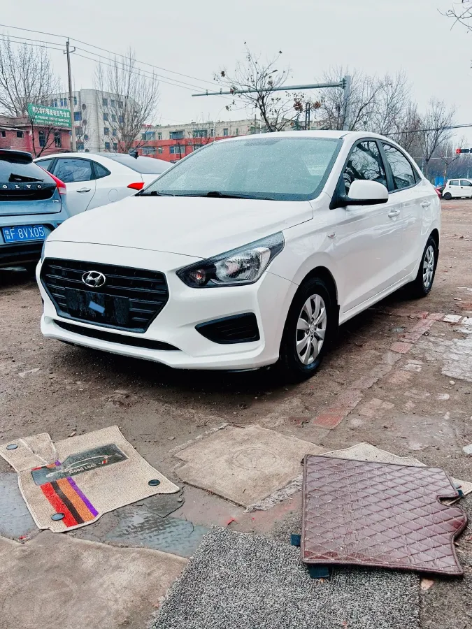 2017 Hyundai Reina 1.4L 95HP L4 5MT,autocango,china used car exporter,china ev exporter,chinese used car exporter,chinese used ev exporter