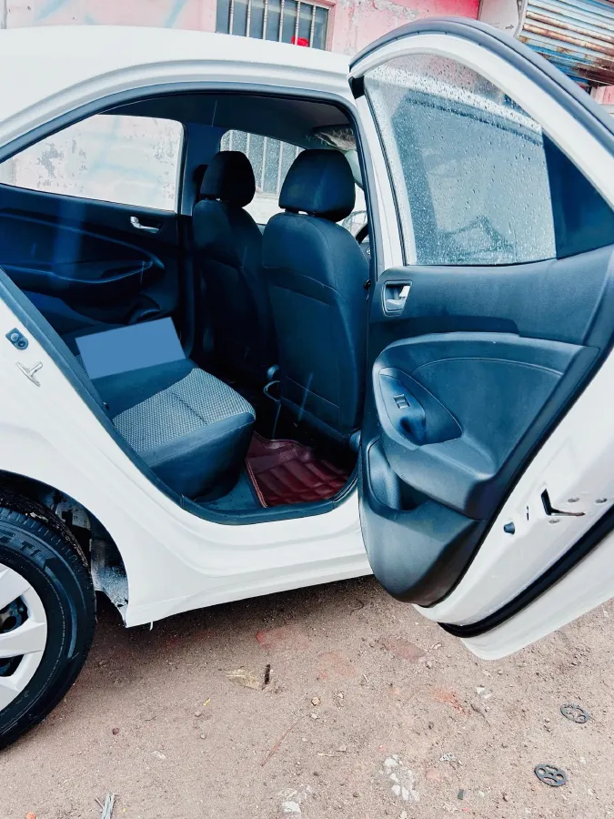 2017 Hyundai Reina 1.4L 95HP L4 5MT,autocango,china used car exporter,china ev exporter,chinese used car exporter,chinese used ev exporter