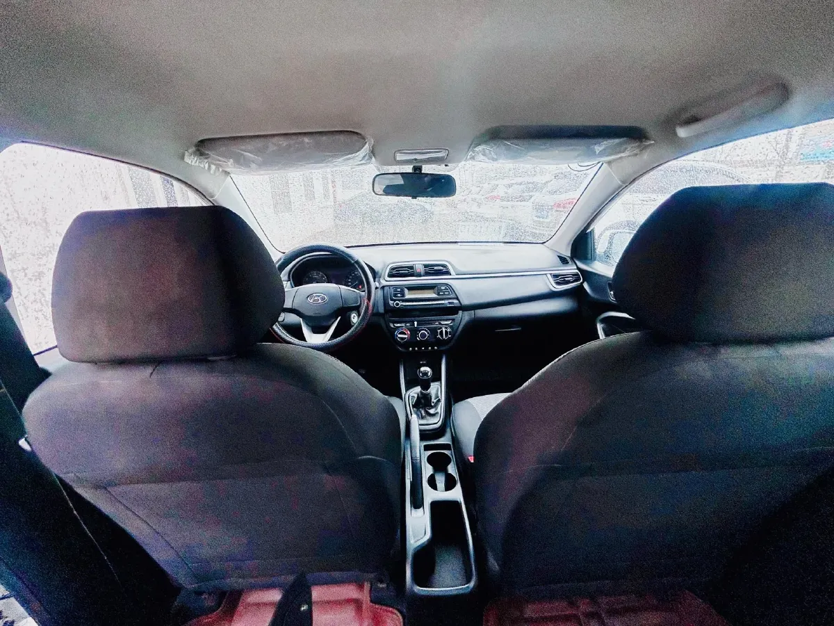 2017 Hyundai Reina 1.4L 95HP L4 5MT,autocango,china used car exporter,china ev exporter,chinese used car exporter,chinese used ev exporter