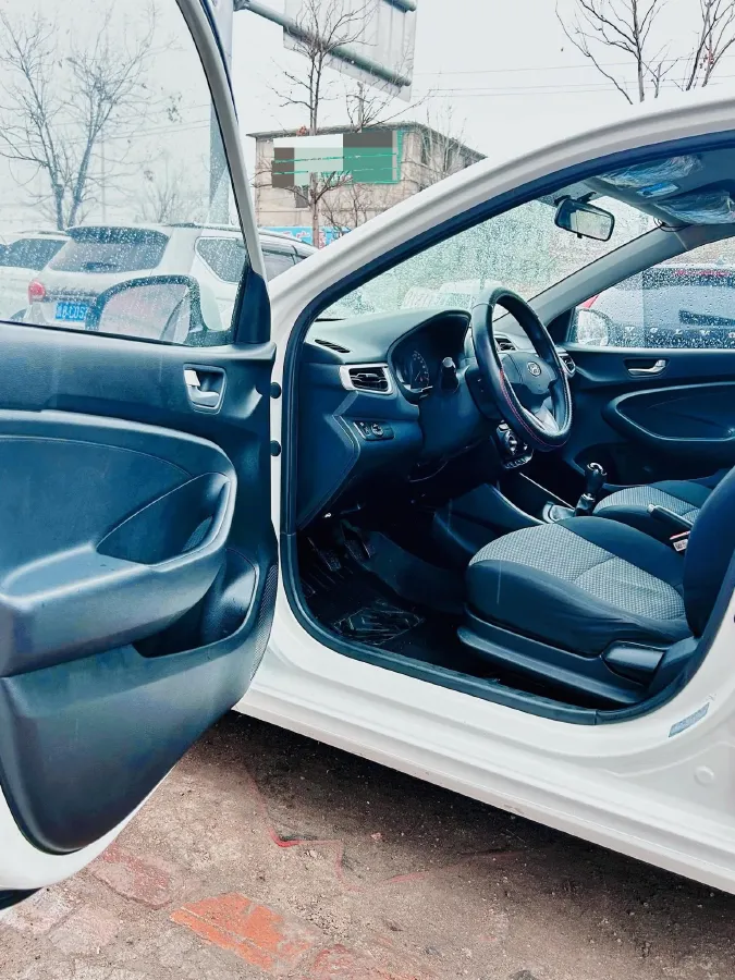 2017 Hyundai Reina 1.4L 95HP L4 5MT,autocango,china used car exporter,china ev exporter,chinese used car exporter,chinese used ev exporter