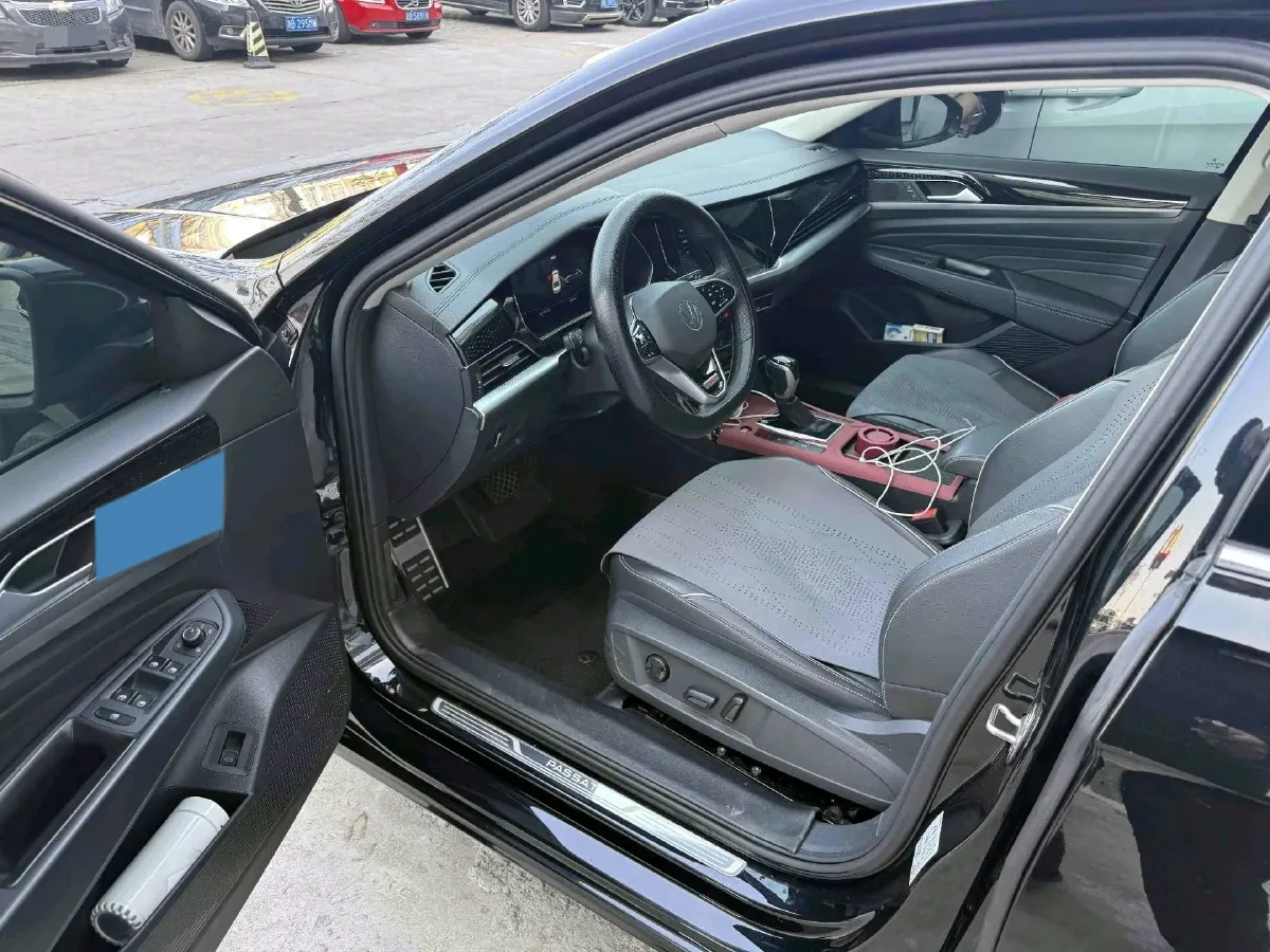 2023 Volkswagen Passat 2.0T 186HP L4 7DCT,autocango,china used car exporter,china ev exporter,chinese used car exporter,chinese used ev exporter
