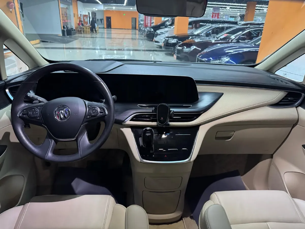 2022 Buick GL8 2.0T 237HP L4 9AT,autocango,china used car exporter,china ev exporter,chinese used car exporter,chinese used ev exporter