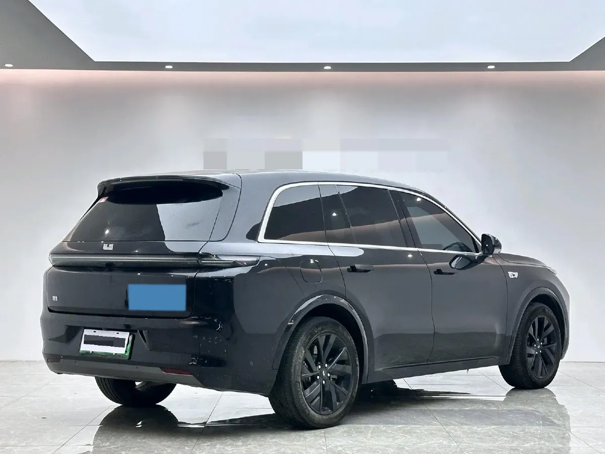 2023 Li L8 Range Extended 154HP REEV 40.9KWH,autocango,china used car exporter,china ev exporter,chinese used car exporter,chinese used ev exporter