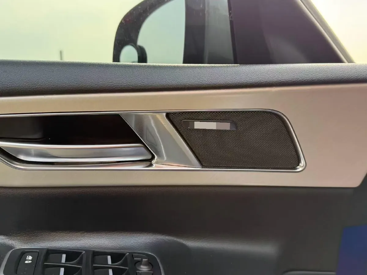 2019 Land Rover Discovery Sport 2.0T 200HP L4 9AT,autocango,china used car exporter,china ev exporter,chinese used car exporter,chinese used ev exporter