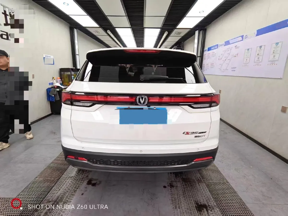 2023 ChangAn CS35 Plus 1.4T 160HP L4 7DCT,autocango,china used car exporter,china ev exporter,chinese used car exporter,chinese used ev exporter