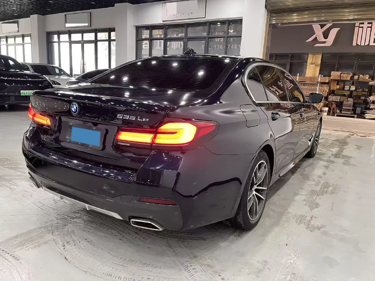 2022 BMW 5 Series 2.0T 184HP L4 8AT PHEV 17.7KWH,autocango,china used car exporter,china ev exporter,chinese used car exporter,chinese used ev exporter