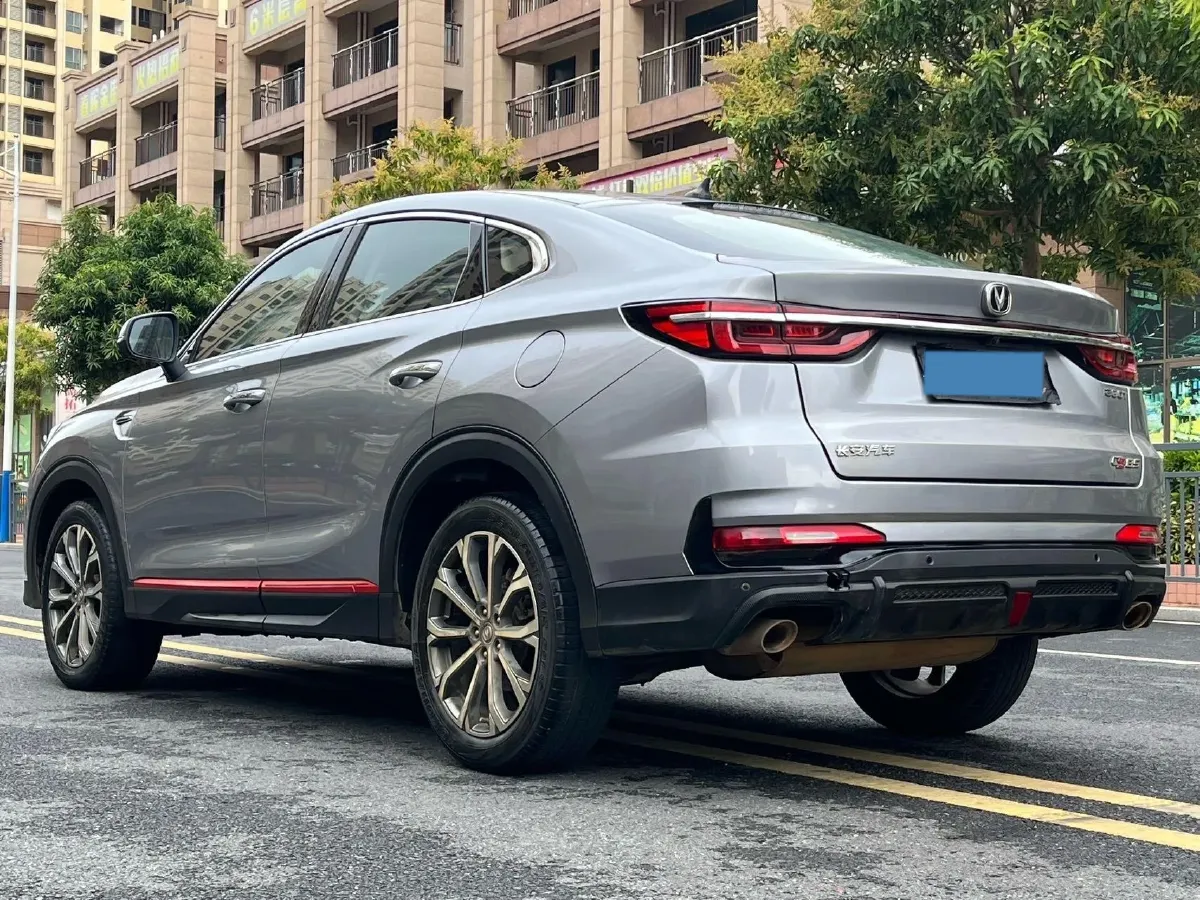 2021 ChangAn CS85 Coupe 1.5T 178HP L4 7DCT,autocango,china used car exporter,china ev exporter,chinese used car exporter,chinese used ev exporter
