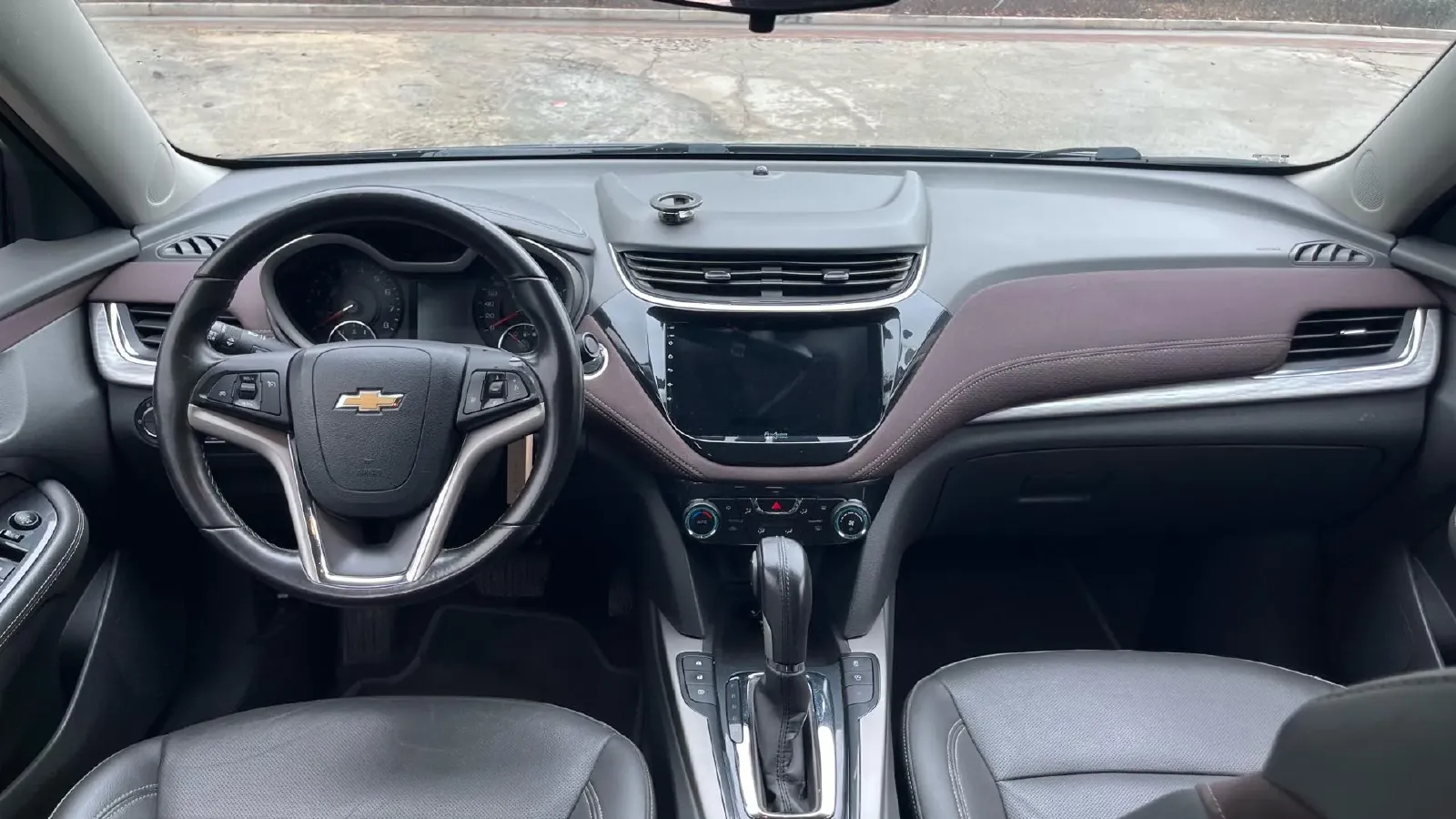 2018 Chevrolet Malibu 1.5T 170HP L4 6AT,autocango,china used car exporter,china ev exporter,chinese used car exporter,chinese used ev exporter
