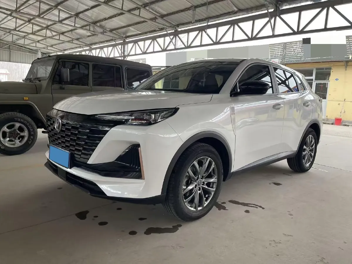 2022 ChangAn UNI-V 1.5T 188HP L4 7DCT,autocango,china used car exporter,china ev exporter,chinese used car exporter,chinese used ev exporter