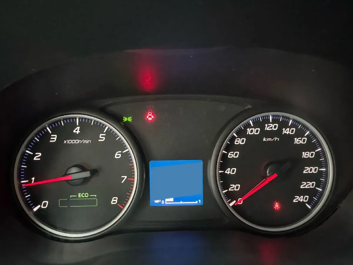 2021 Mitsubishi Outlander 2.0L 166HP L4 CVT,autocango,china used car exporter,china ev exporter,chinese used car exporter,chinese used ev exporter