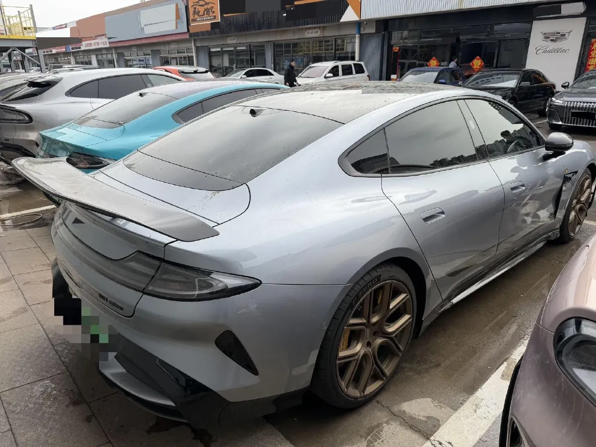 2025 MI SU7 Ultra BEV 93.7KWH,autocango,china used car exporter,china ev exporter,chinese used car exporter,chinese used ev exporter