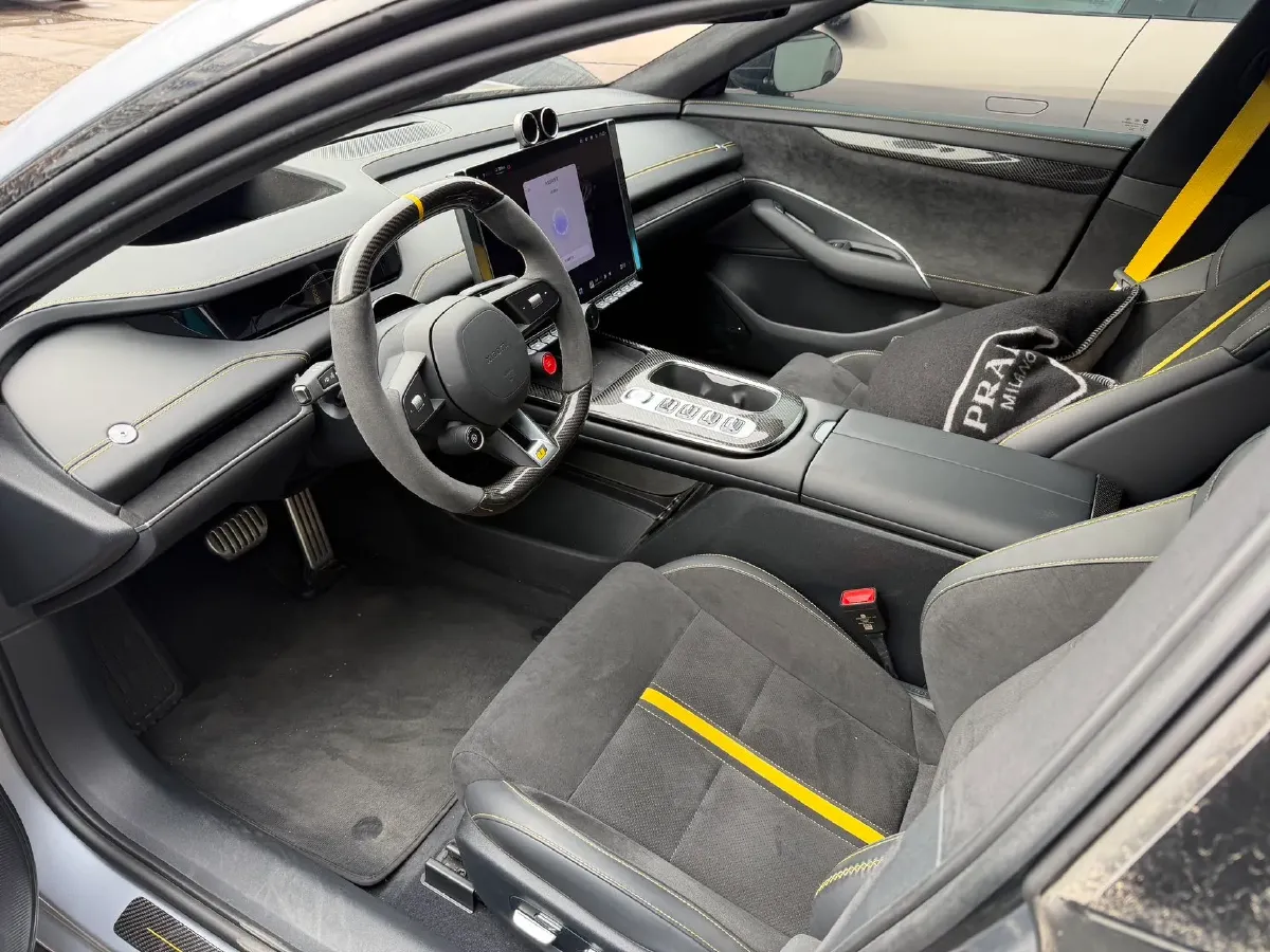 2025 MI SU7 Ultra BEV 93.7KWH,autocango,china used car exporter,china ev exporter,chinese used car exporter,chinese used ev exporter