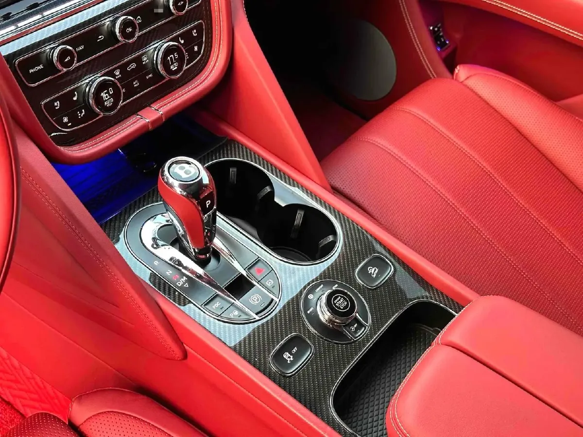 2021 Bentley Bentayga 4.0T 550HP V8 8AT,autocango,china used car exporter,china ev exporter,chinese used car exporter,chinese used ev exporter