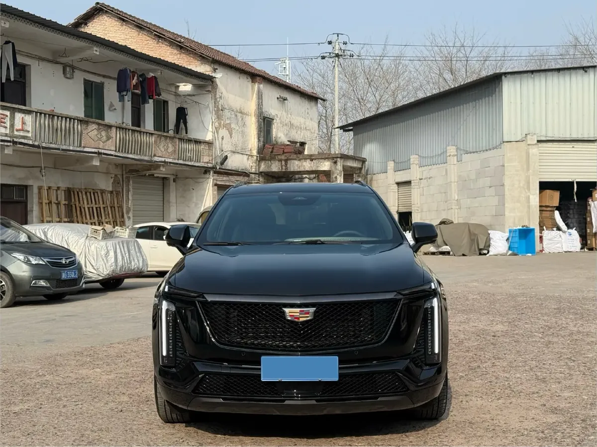 2025 Cadillac XT5 2.0T 237HP L4 9AT,autocango,china used car exporter,china ev exporter,chinese used car exporter,chinese used ev exporter