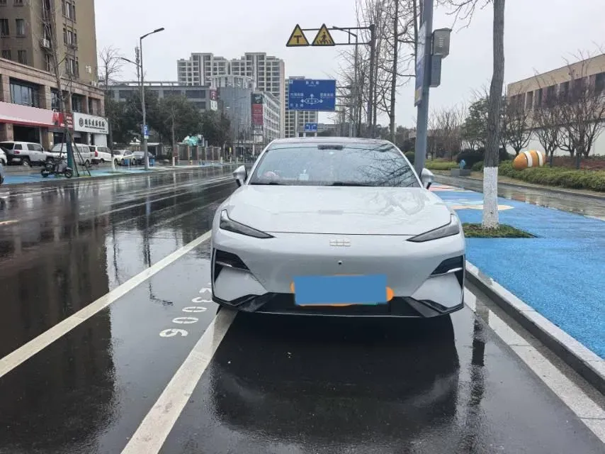 2024 Geely Galaxy E8 BEV 76KWH,autocango,china used car exporter,china ev exporter,chinese used car exporter,chinese used ev exporter