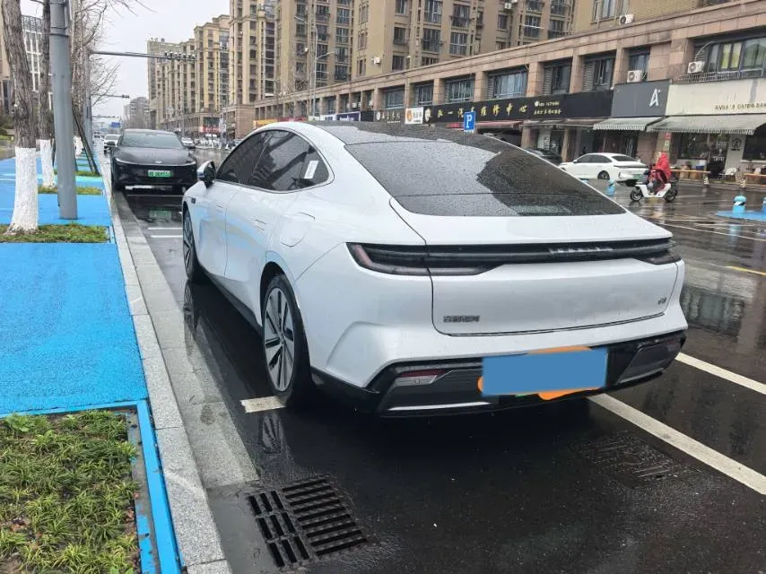 2024 Geely Galaxy E8 BEV 76KWH,autocango,china used car exporter,china ev exporter,chinese used car exporter,chinese used ev exporter