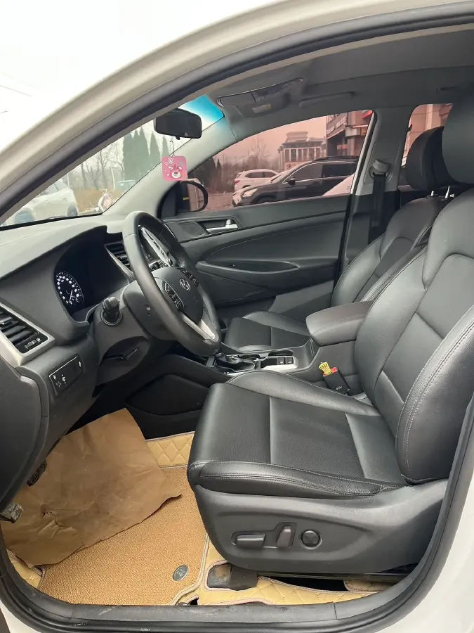 2015 Hyundai Tucson 1.6T 177HP L4 7DCT,autocango,china used car exporter,china ev exporter,chinese used car exporter,chinese used ev exporter