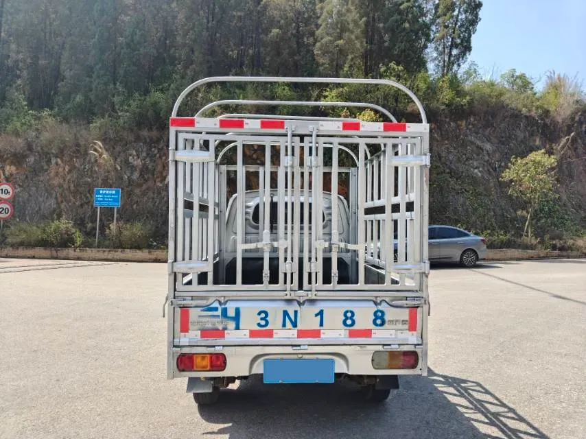 2019 WuLing RongGuang Mini Truck 1.5L 107HP L4 5MT,autocango,china used car exporter,china ev exporter,chinese used car exporter,chinese used ev exporter