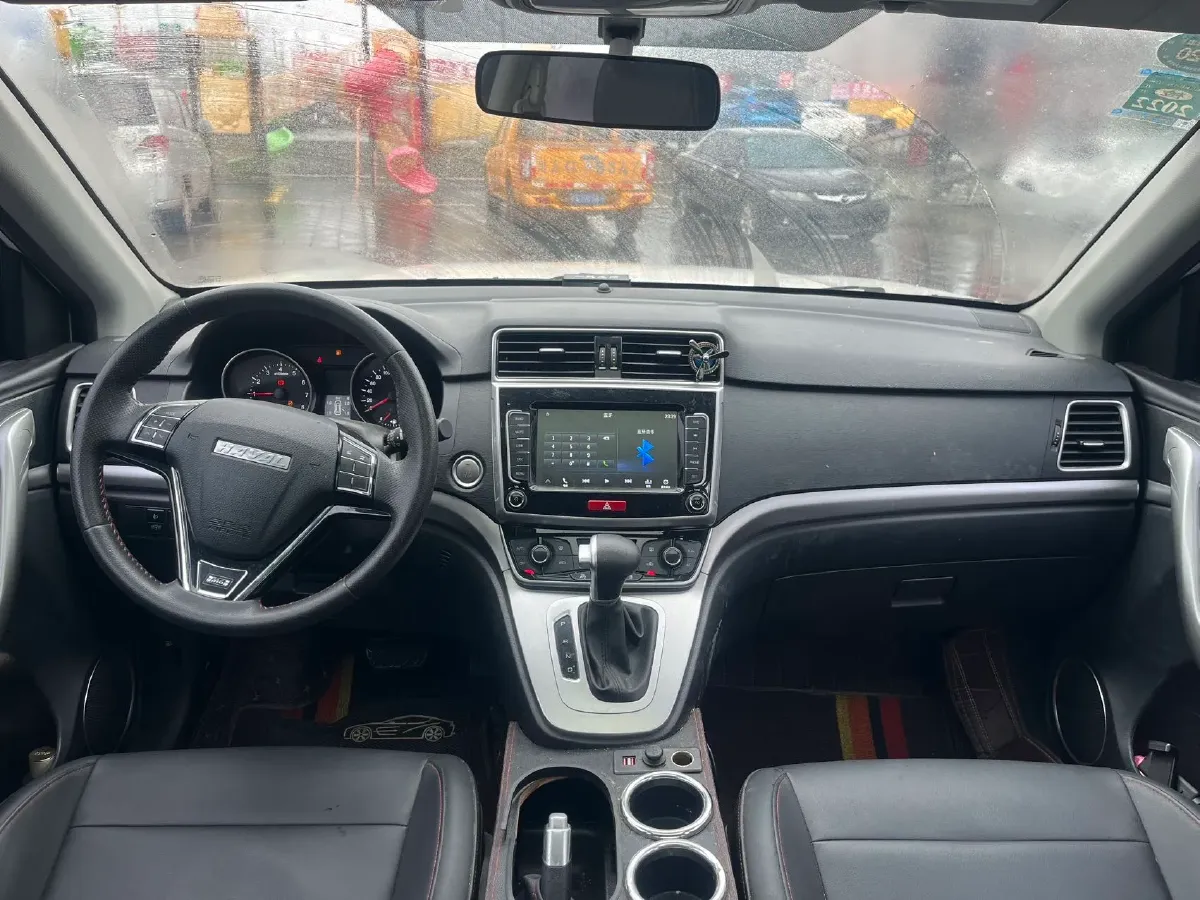 2019 Haval M6 1.5T 150HP L4 7DCT,autocango,china used car exporter,china ev exporter,chinese used car exporter,chinese used ev exporter
