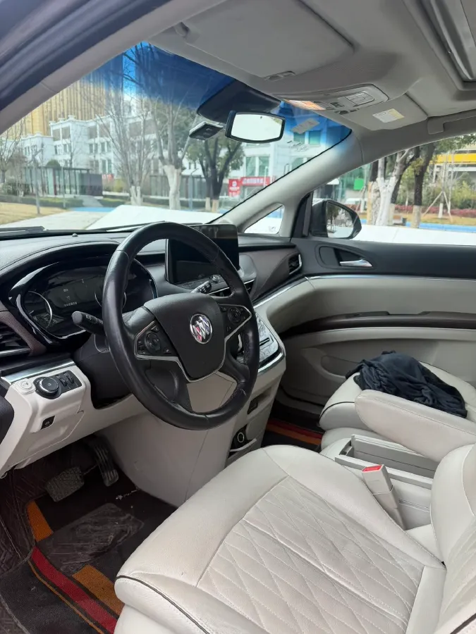 2021 Buick GL8 2.0T 237HP L4 9AT,autocango,china used car exporter,china ev exporter,chinese used car exporter,chinese used ev exporter