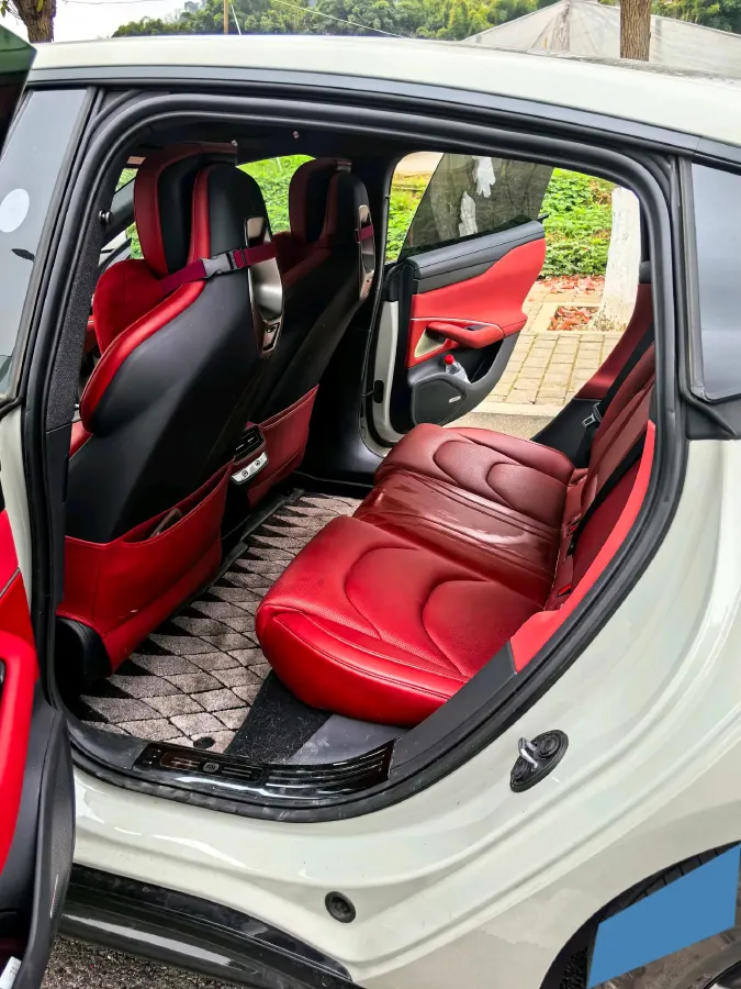 2024 MI SU7 BEV 73.6KWH,autocango,china used car exporter,china ev exporter,chinese used car exporter,chinese used ev exporter