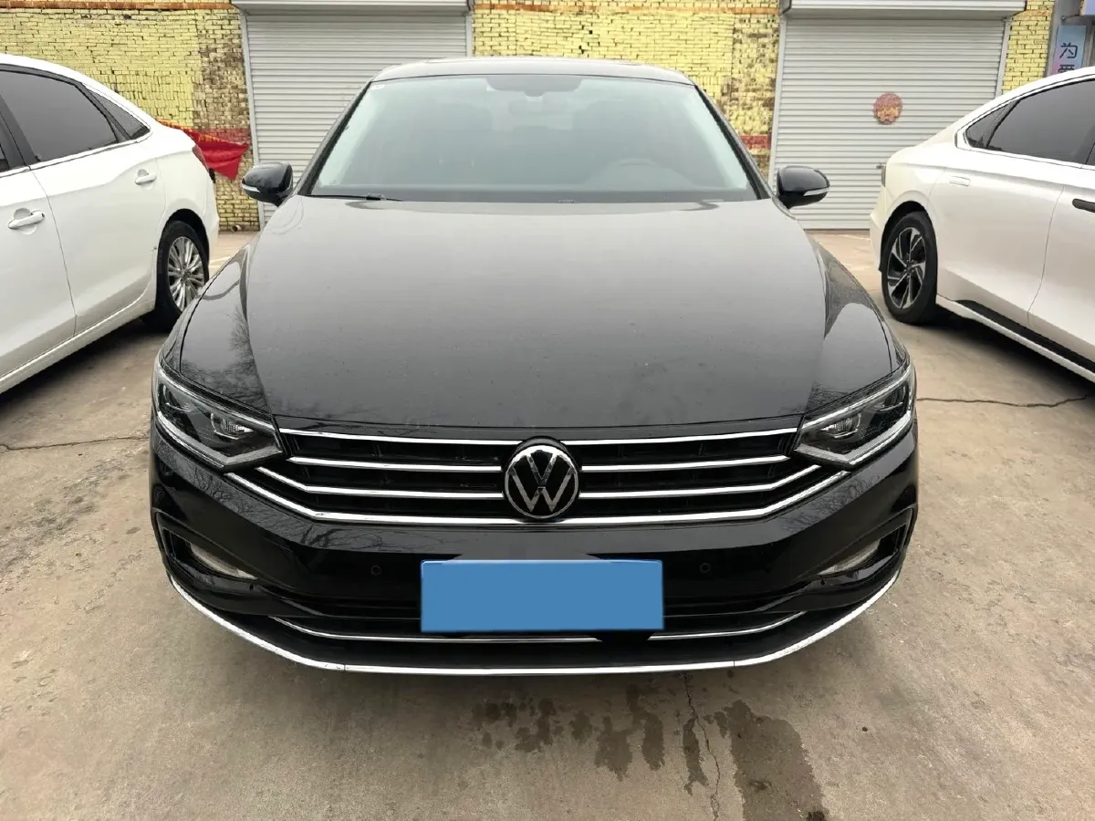 2020 Volkswagen Magotan 2.0T 186HP L4 7DCT,autocango,china used car exporter,china ev exporter,chinese used car exporter,chinese used ev exporter