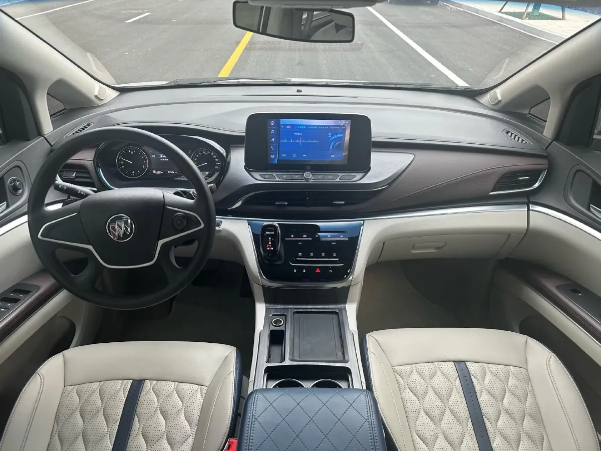 2021 Buick GL8 2.0T 237HP L4 9AT,autocango,china used car exporter,china ev exporter,chinese used car exporter,chinese used ev exporter