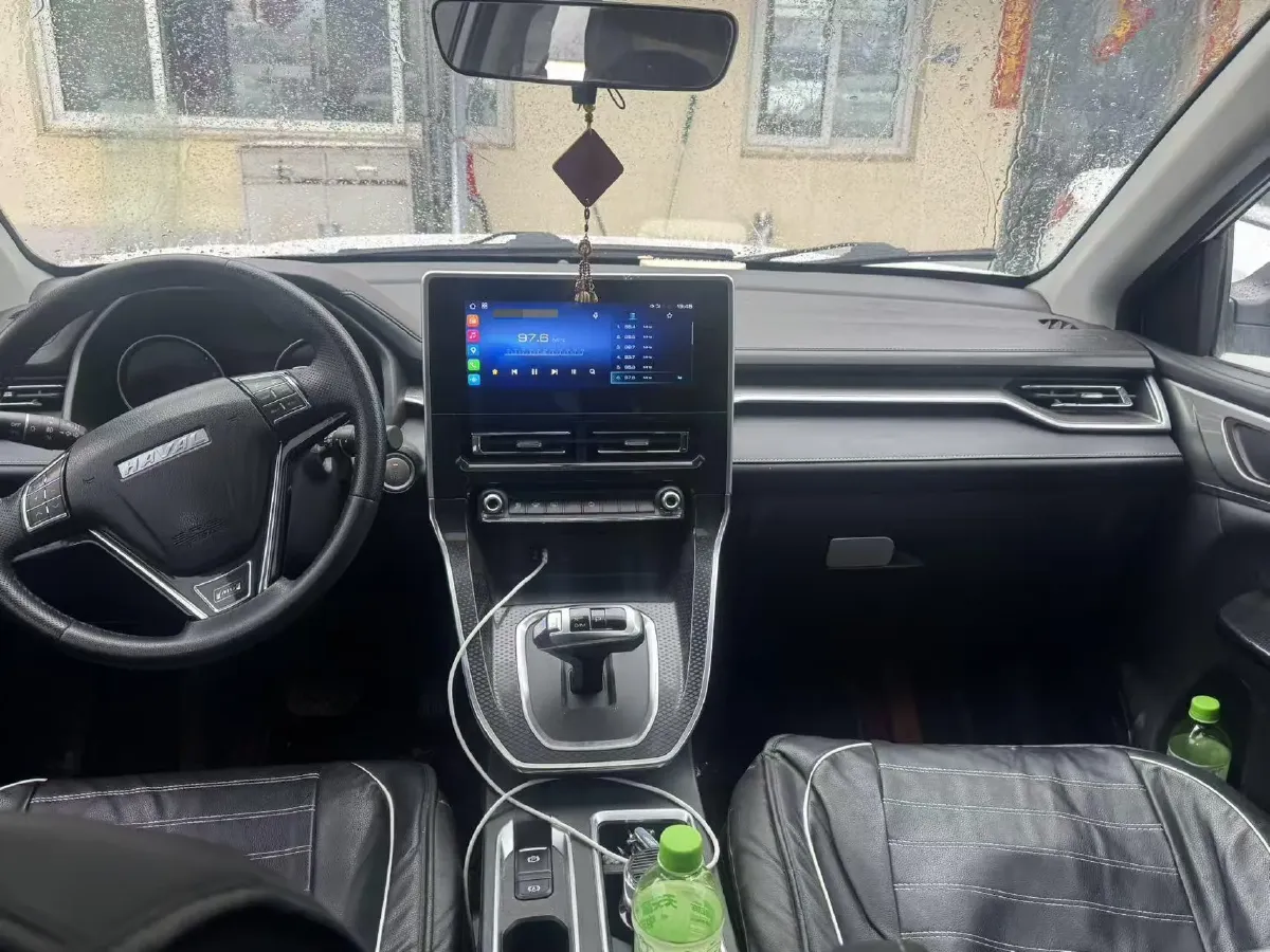 2021 Haval M6 1.5T 150HP L4 7DCT,autocango,china used car exporter,china ev exporter,chinese used car exporter,chinese used ev exporter