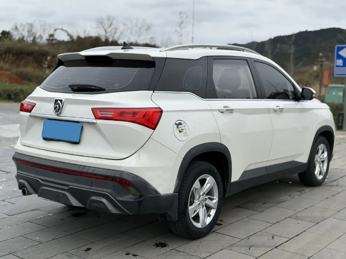 2019 BaoJun 530 1.5T 151HP L4 CVT,autocango,china used car exporter,china ev exporter,chinese used car exporter,chinese used ev exporter
