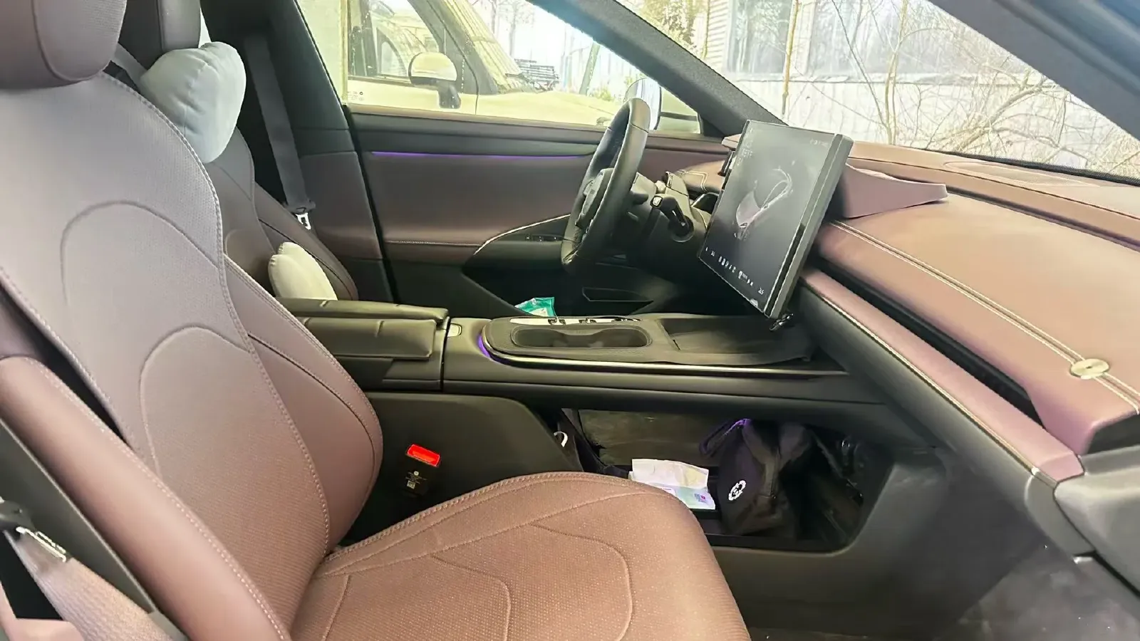 2024 MI SU7 BEV 73.6KWH,autocango,china used car exporter,china ev exporter,chinese used car exporter,chinese used ev exporter