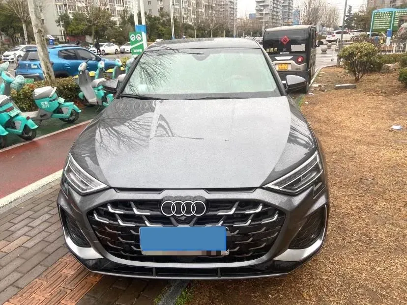 2025 Audi A3 1.5T 160HP L4 7DCT,autocango,china used car exporter,china ev exporter,chinese used car exporter,chinese used ev exporter