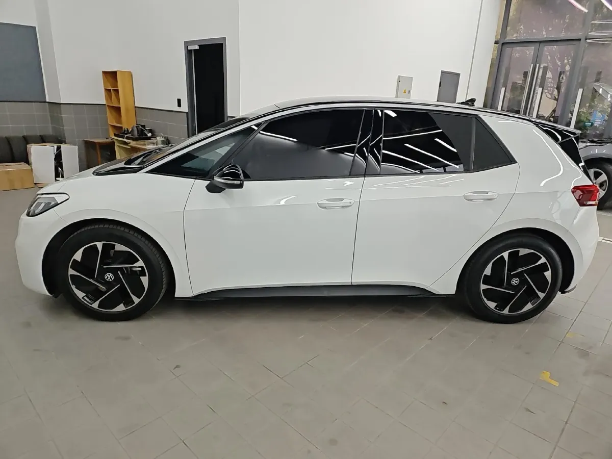 2024 Volkswagen ID.3 BEV 52.8KWH,autocango,china used car exporter,china ev exporter,chinese used car exporter,chinese used ev exporter