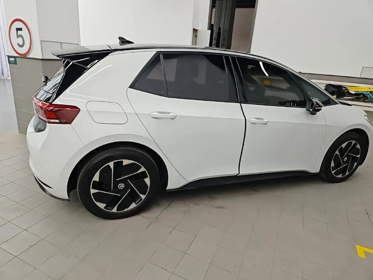 2024 Volkswagen ID.3 BEV 52.8KWH,autocango,china used car exporter,china ev exporter,chinese used car exporter,chinese used ev exporter