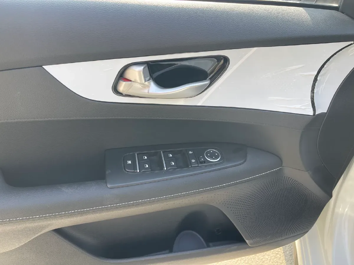 2023 Kia K3 1.4T 140HP L4 7DCT,autocango,china used car exporter,china ev exporter,chinese used car exporter,chinese used ev exporter