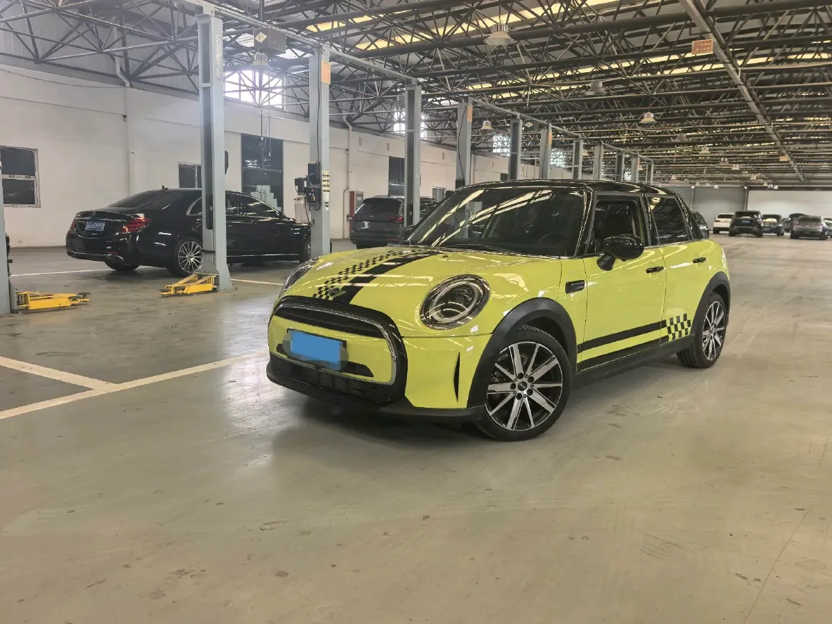 2023 MINI MINI 1.5T 136HP L3 7DCT,autocango,china used car exporter,china ev exporter,chinese used car exporter,chinese used ev exporter