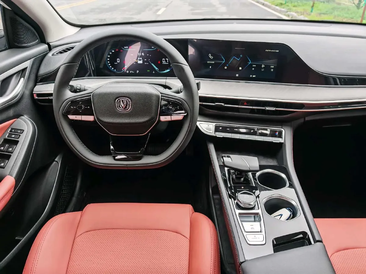 2025 ChangAn Eado 1.4T 160HP L4 7DCT,autocango,china used car exporter,china ev exporter,chinese used car exporter,chinese used ev exporter