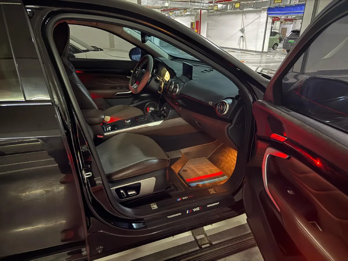 2017 WEY VV7 2.0T 234HP L4 7DCT,autocango,china used car exporter,china ev exporter,chinese used car exporter,chinese used ev exporter