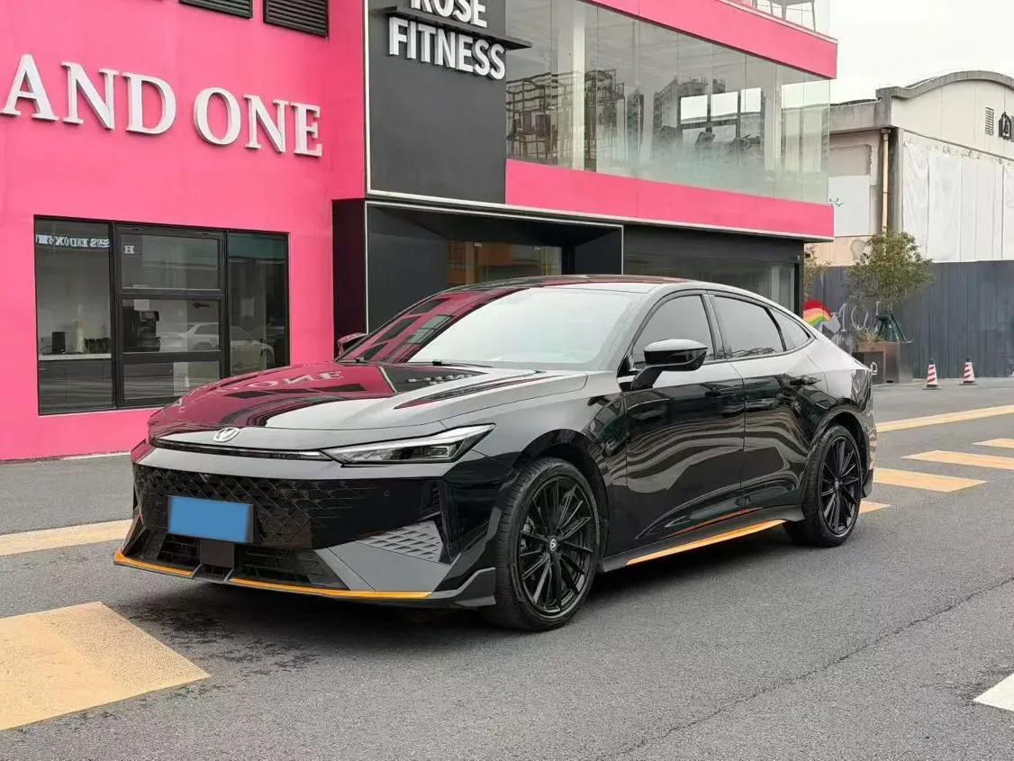 2024 ChangAn UNI-V 1.5T 188HP L4 7DCT,autocango,china used car exporter,china ev exporter,chinese used car exporter,chinese used ev exporter