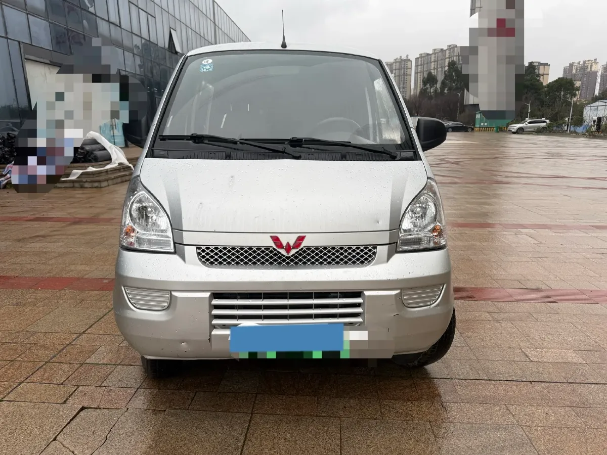 2022 WuLing RongGuang Mini Truck EV BEV 41.5KWH,autocango,china used car exporter,china ev exporter,chinese used car exporter,chinese used ev exporter