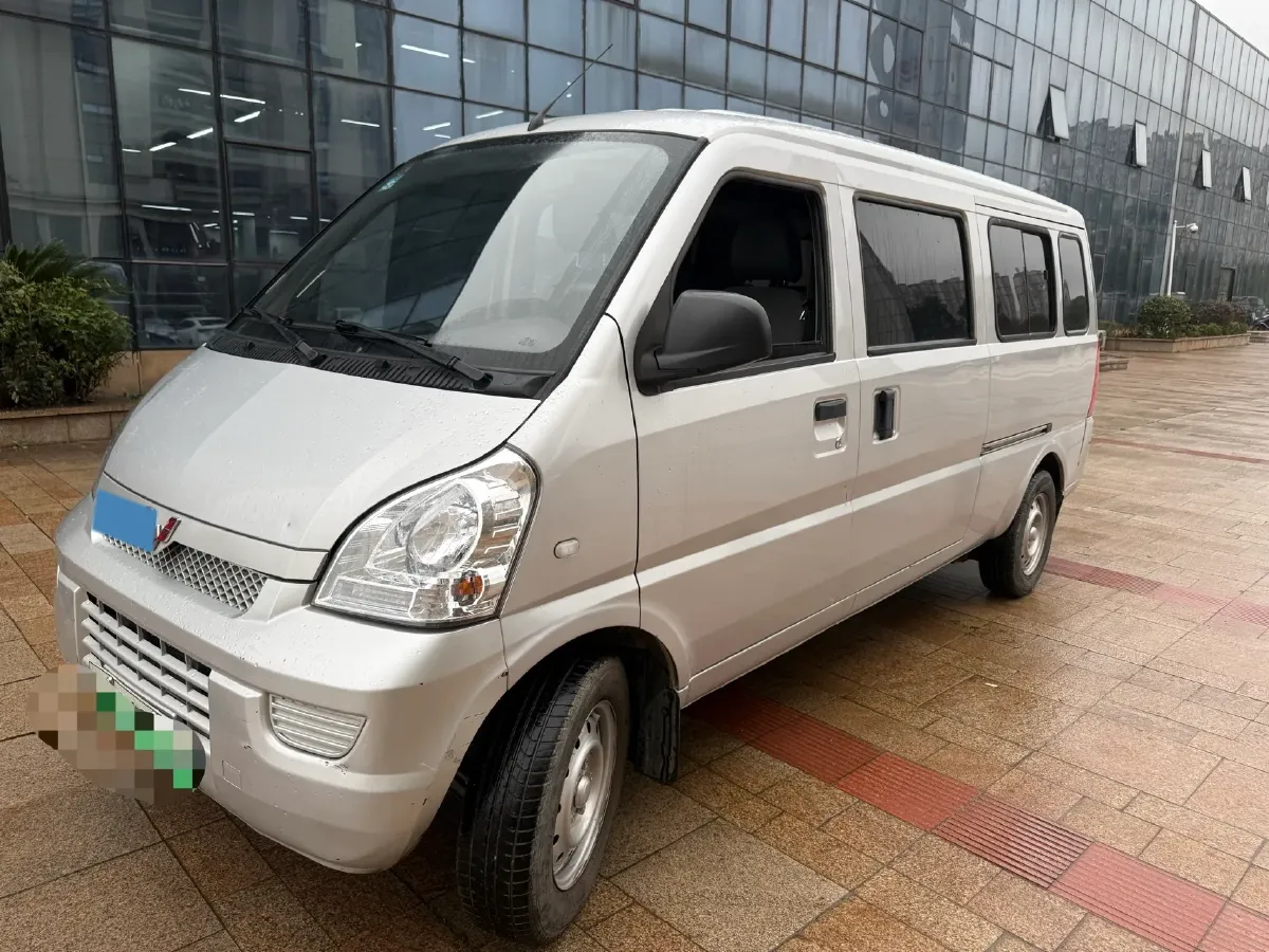 2022 WuLing RongGuang Mini Truck EV BEV 41.5KWH,autocango,china used car exporter,china ev exporter,chinese used car exporter,chinese used ev exporter