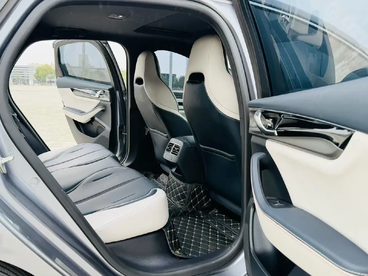 2021 Haval F7 1.5T 169HP L4 7DCT,autocango,china used car exporter,china ev exporter,chinese used car exporter,chinese used ev exporter