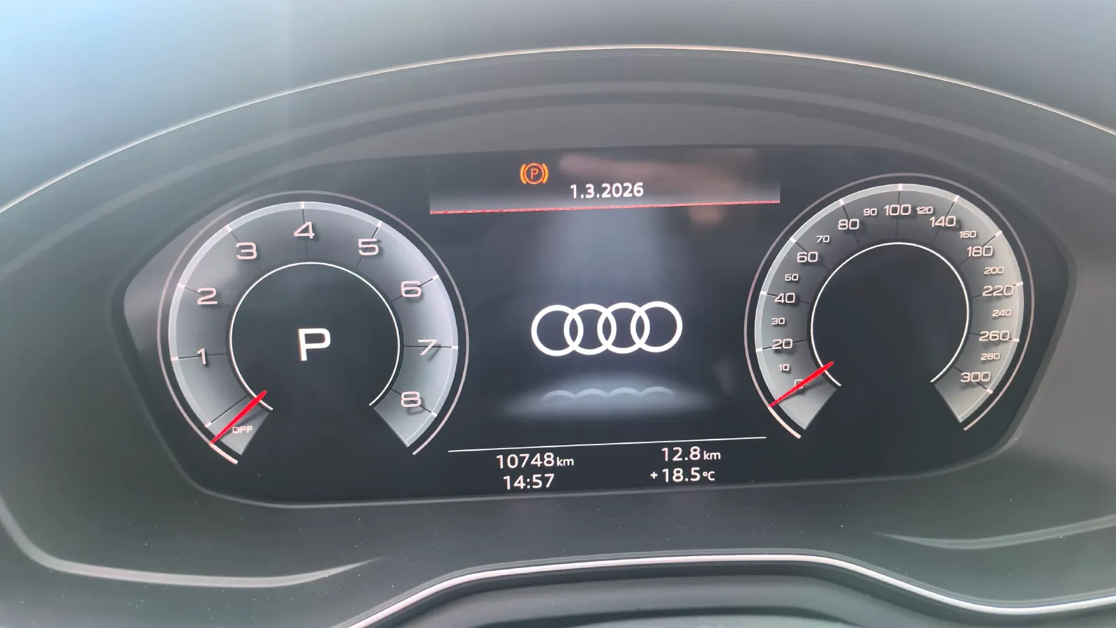 2024 Audi A4L 2.0T 190HP L4 7DCT,autocango,china used car exporter,china ev exporter,chinese used car exporter,chinese used ev exporter