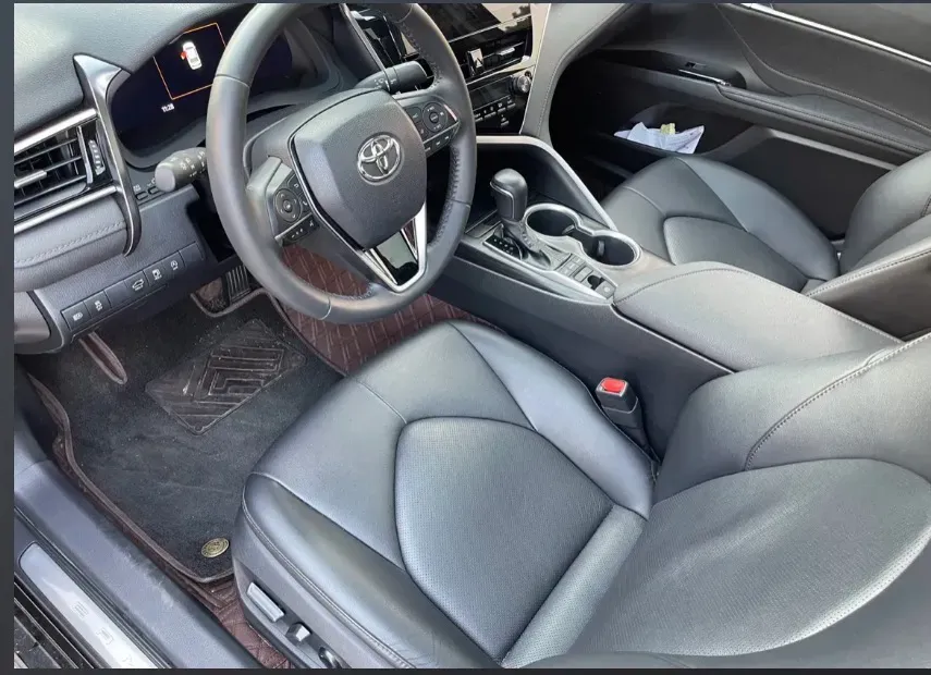 2023 Toyota Camry 2.5L 207HP L4 8AT,autocango,china used car exporter,china ev exporter,chinese used car exporter,chinese used ev exporter