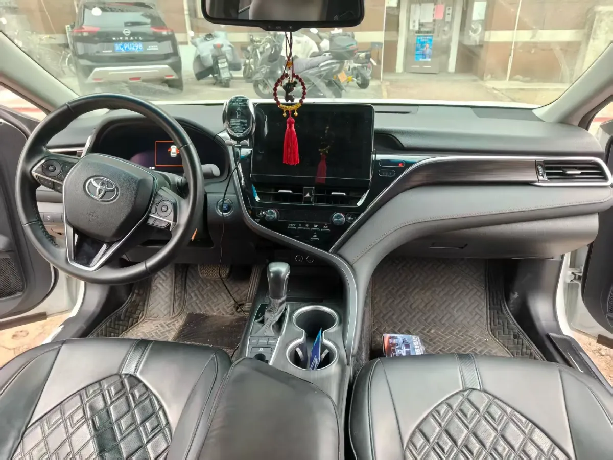 2021 Toyota Camry 2.5L 209HP L4 8AT,autocango,china used car exporter,china ev exporter,chinese used car exporter,chinese used ev exporter