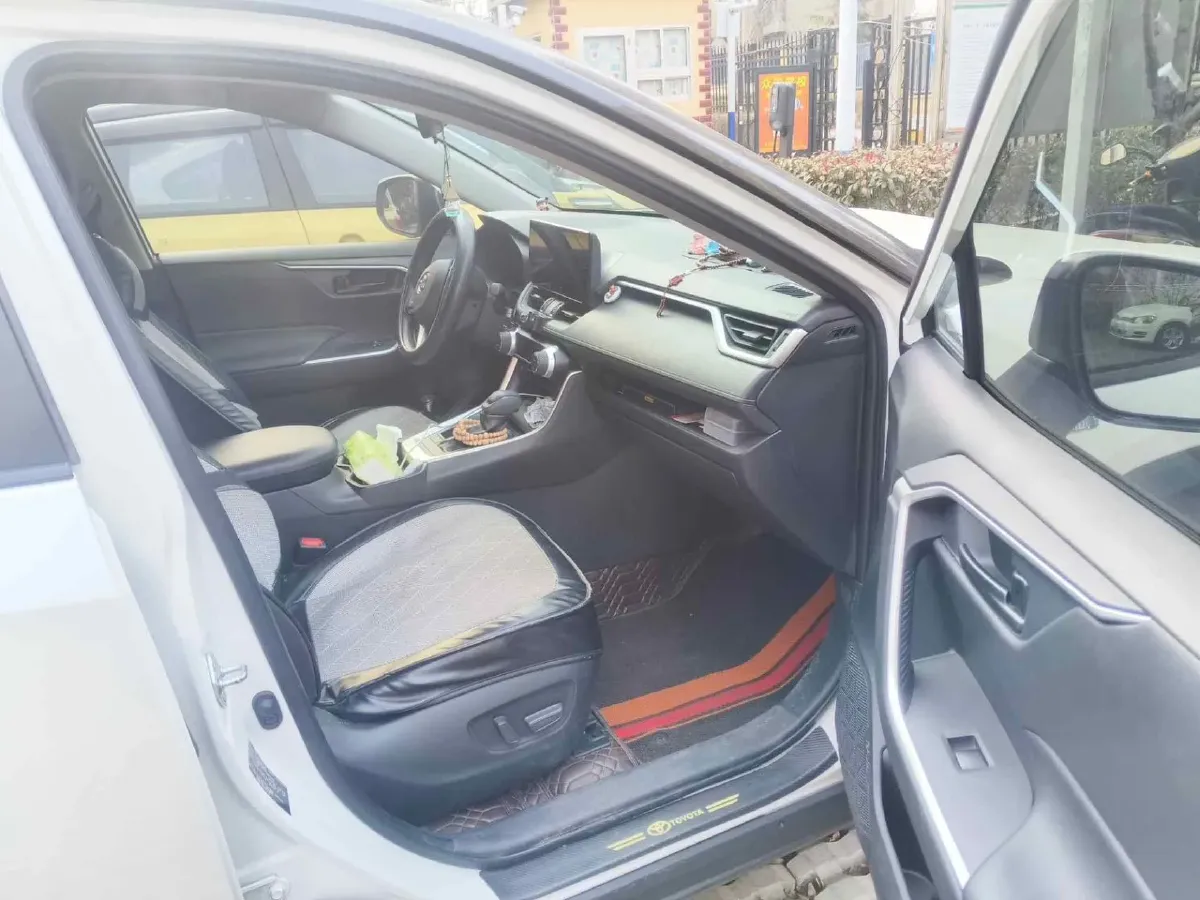 2023 Toyota RAV4 2.5L 178HP L4 E-CVT Hybrid,autocango,china used car exporter,china ev exporter,chinese used car exporter,chinese used ev exporter